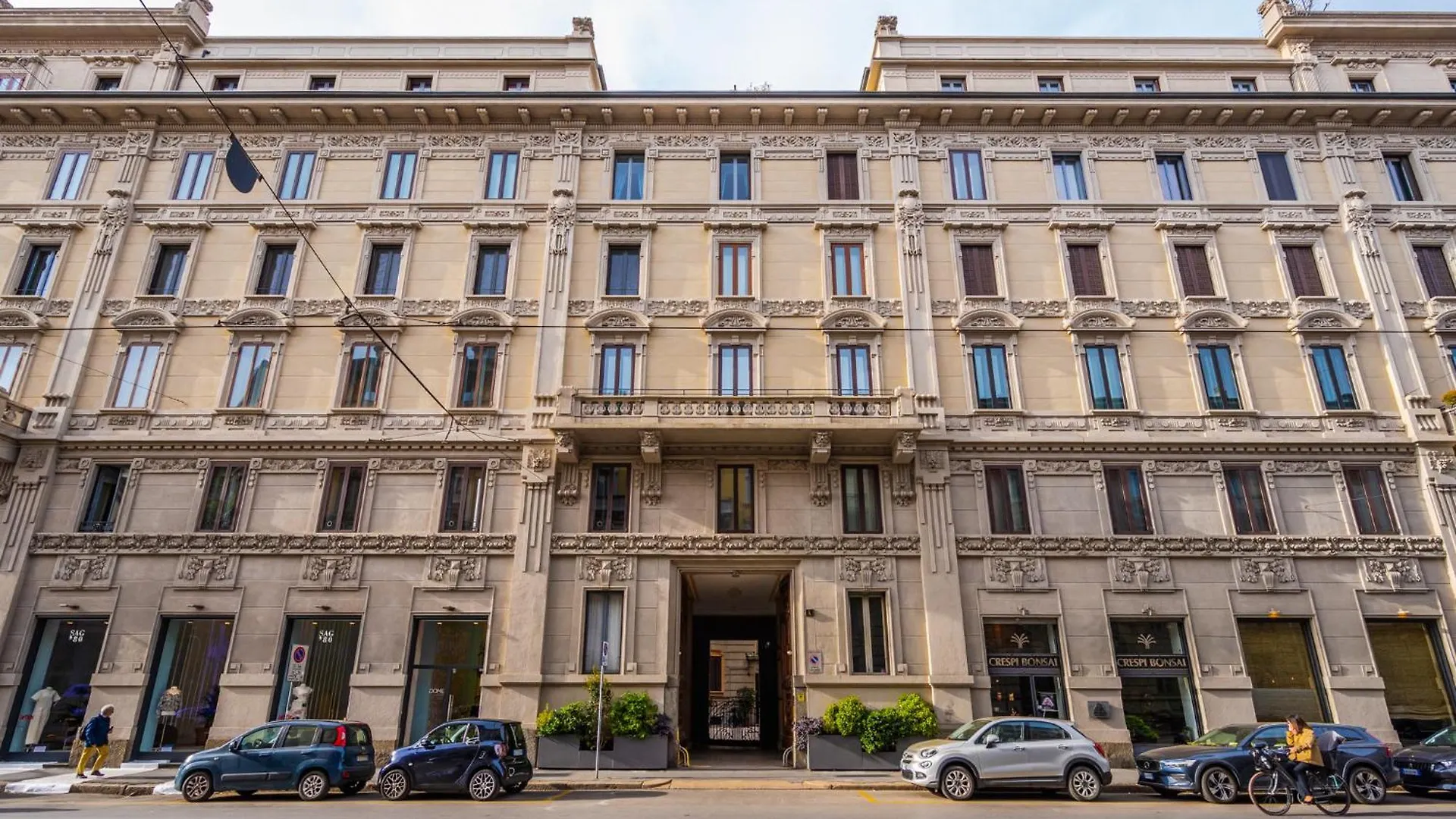 Design Studio In The Heart Of Milan Italy