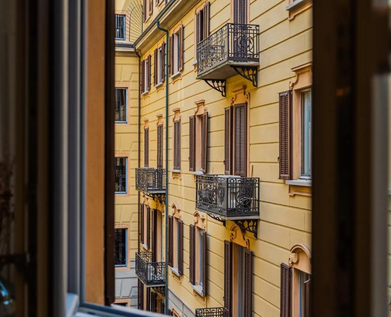 Apartment Design Studio In The Heart Of Milan